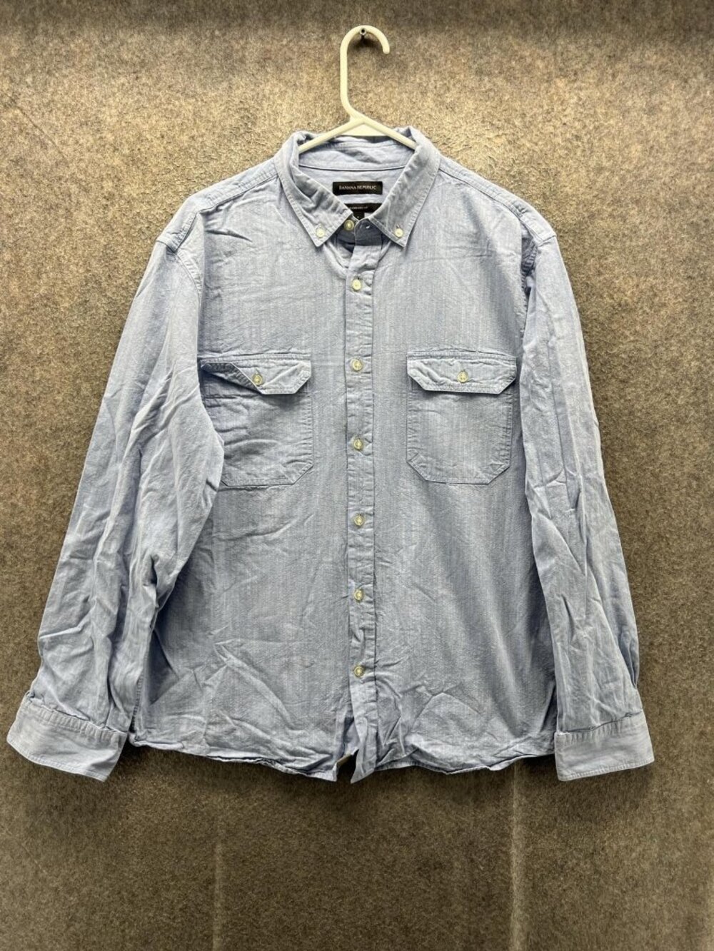 Banana Republic Shirt Men Large Blue Chambray Button Down Standard Fit Pockets